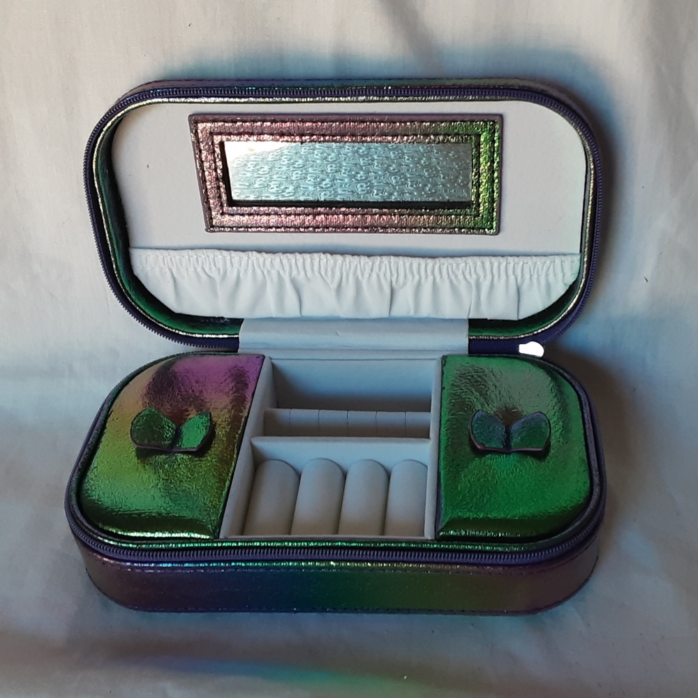 New Oil Slick Finish Jewellery Case